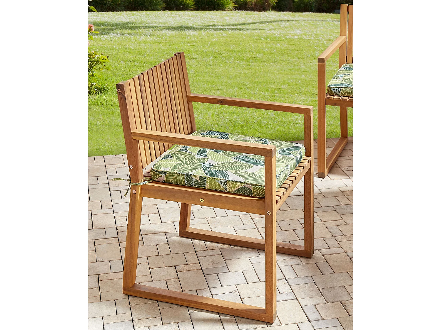 Lot de 8 chaises de jardin avec coussins SASSARI II Vert