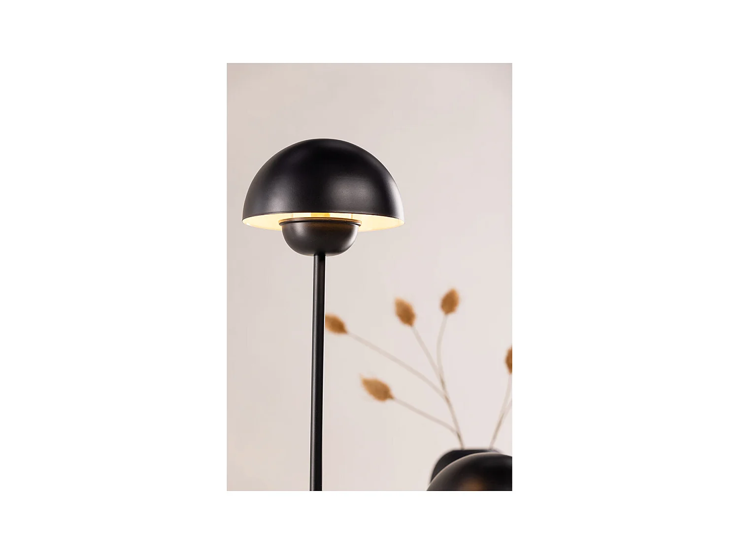 Lyckorna Beleuchtung Stehlampe 20x44x120cm schwarz.