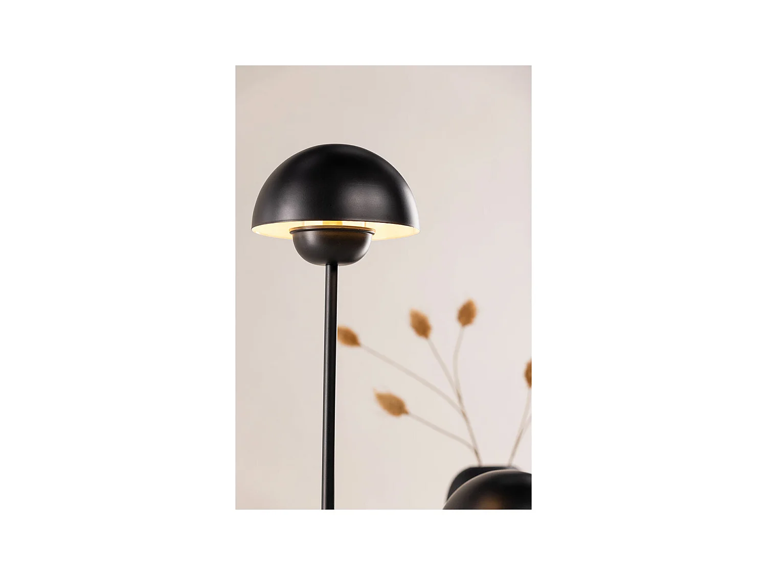 Lyckorna Beleuchtung Stehlampe 20x44x120cm schwarz.