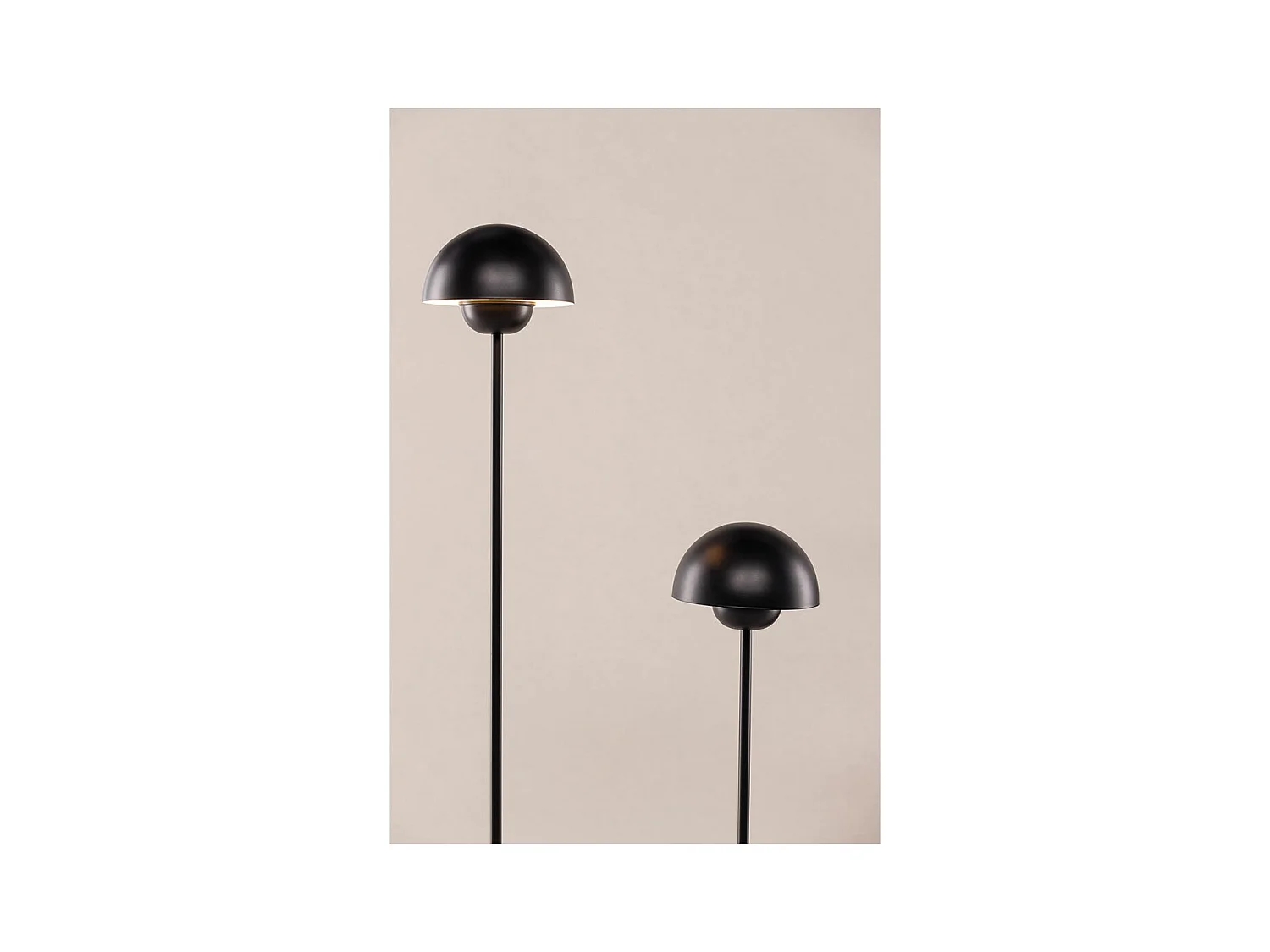 Lyckorna Beleuchtung Stehlampe 20x44x120cm schwarz.