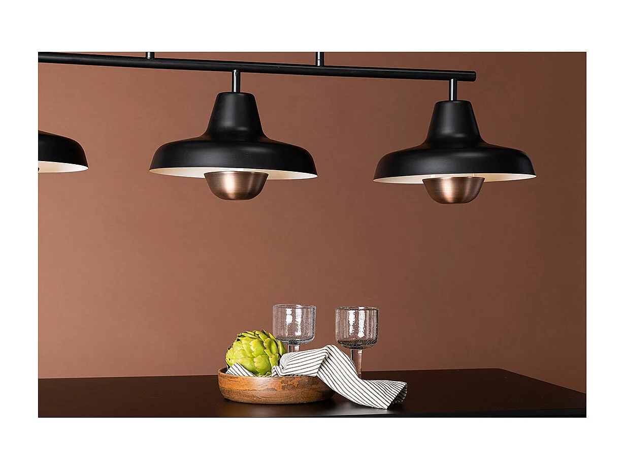 Ciondolo Stöten nero.