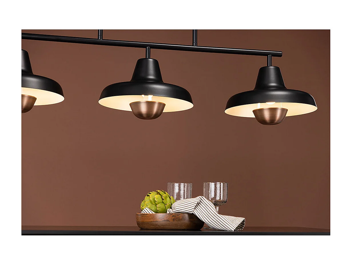 Stöten hanglamp zwart.