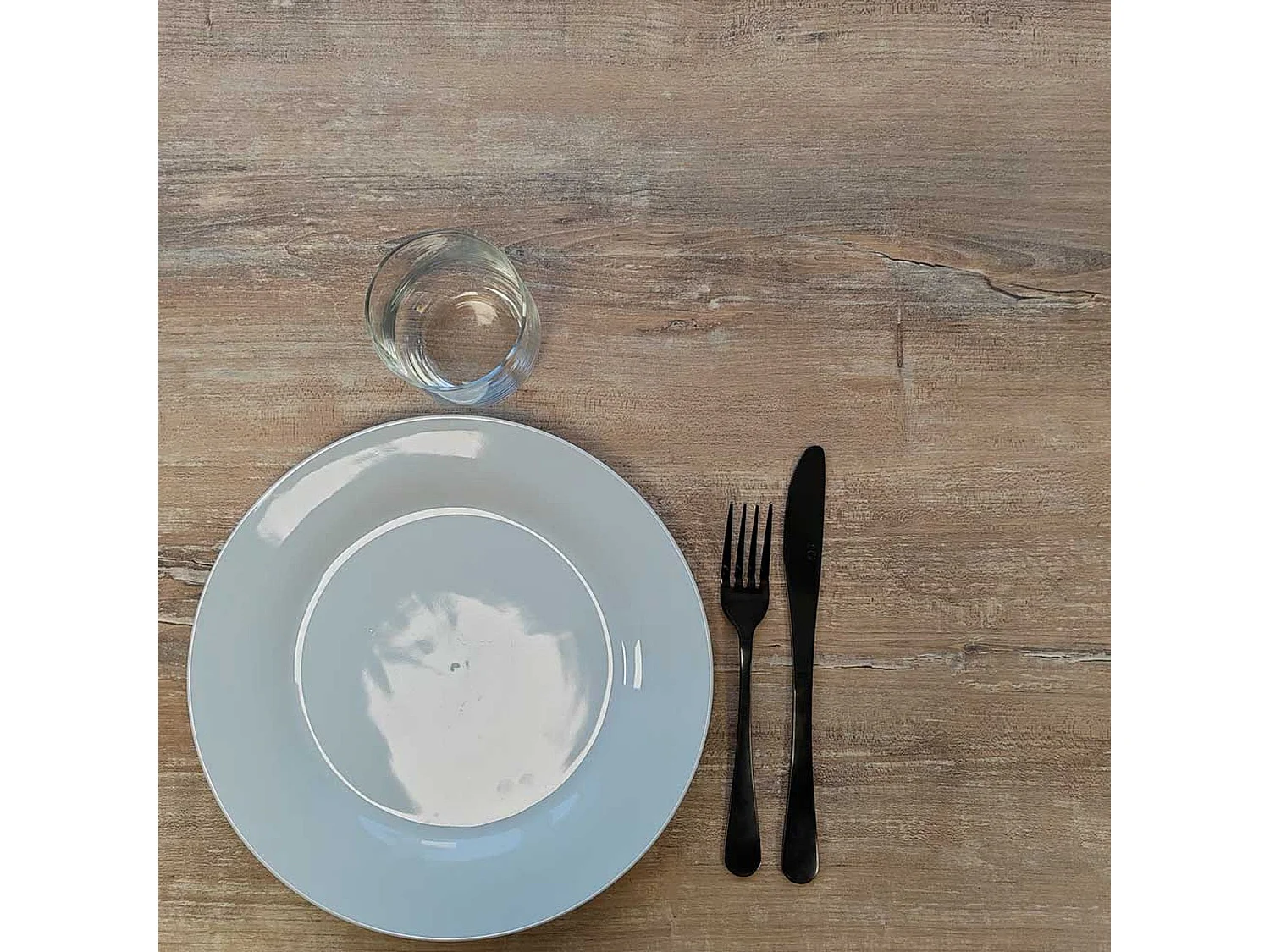 Table ronde Ø 70 cm - modèle Round pied blanc chêne slovène