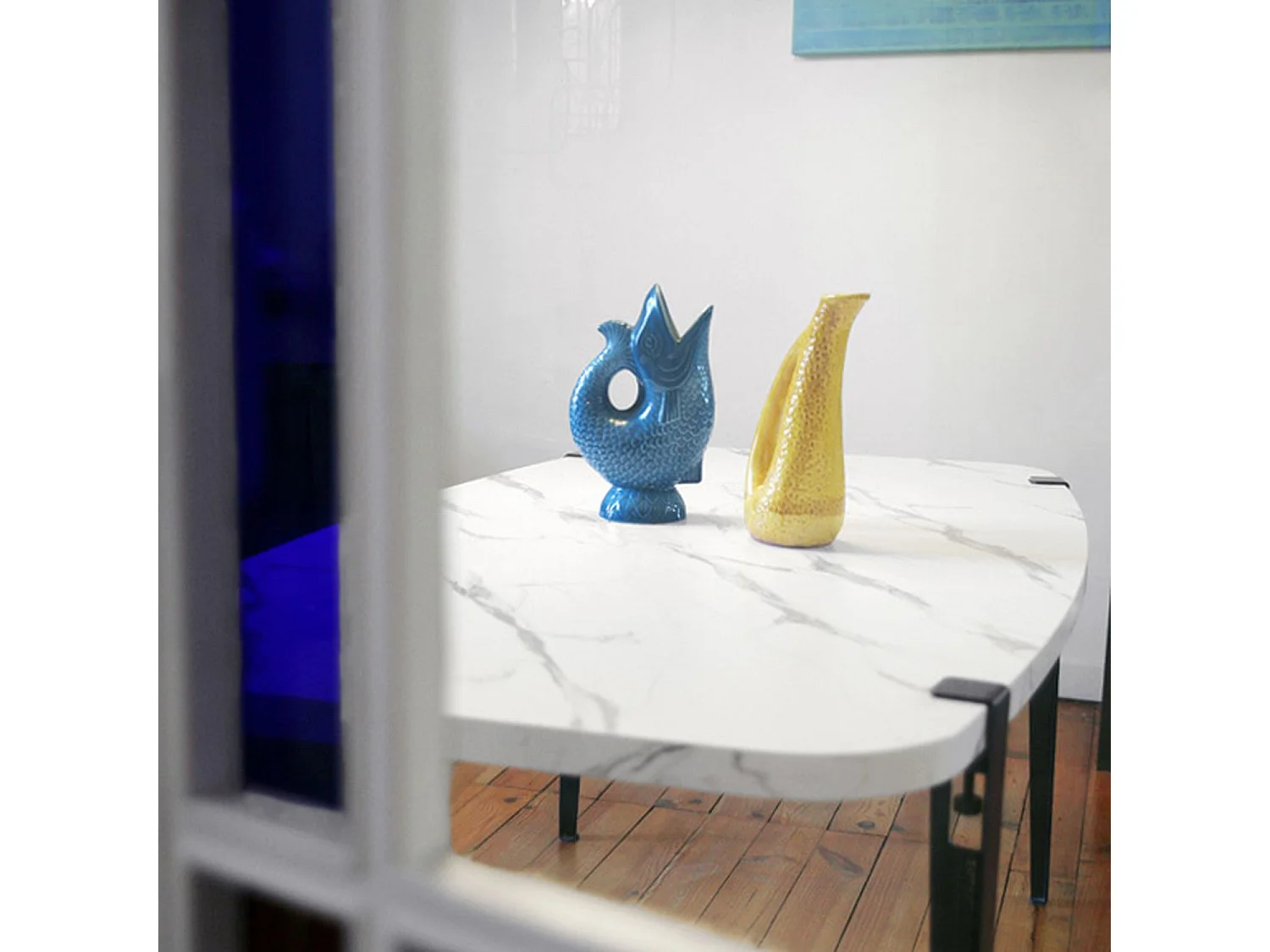 Table 70 x 70 cm - modèle Bazila marbre blanc