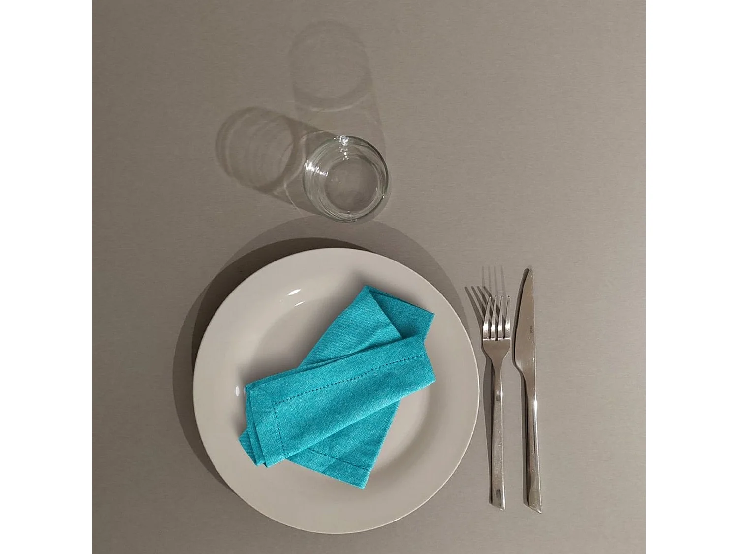 Table 70 x 70 cm - modèle Rome gris metallisé