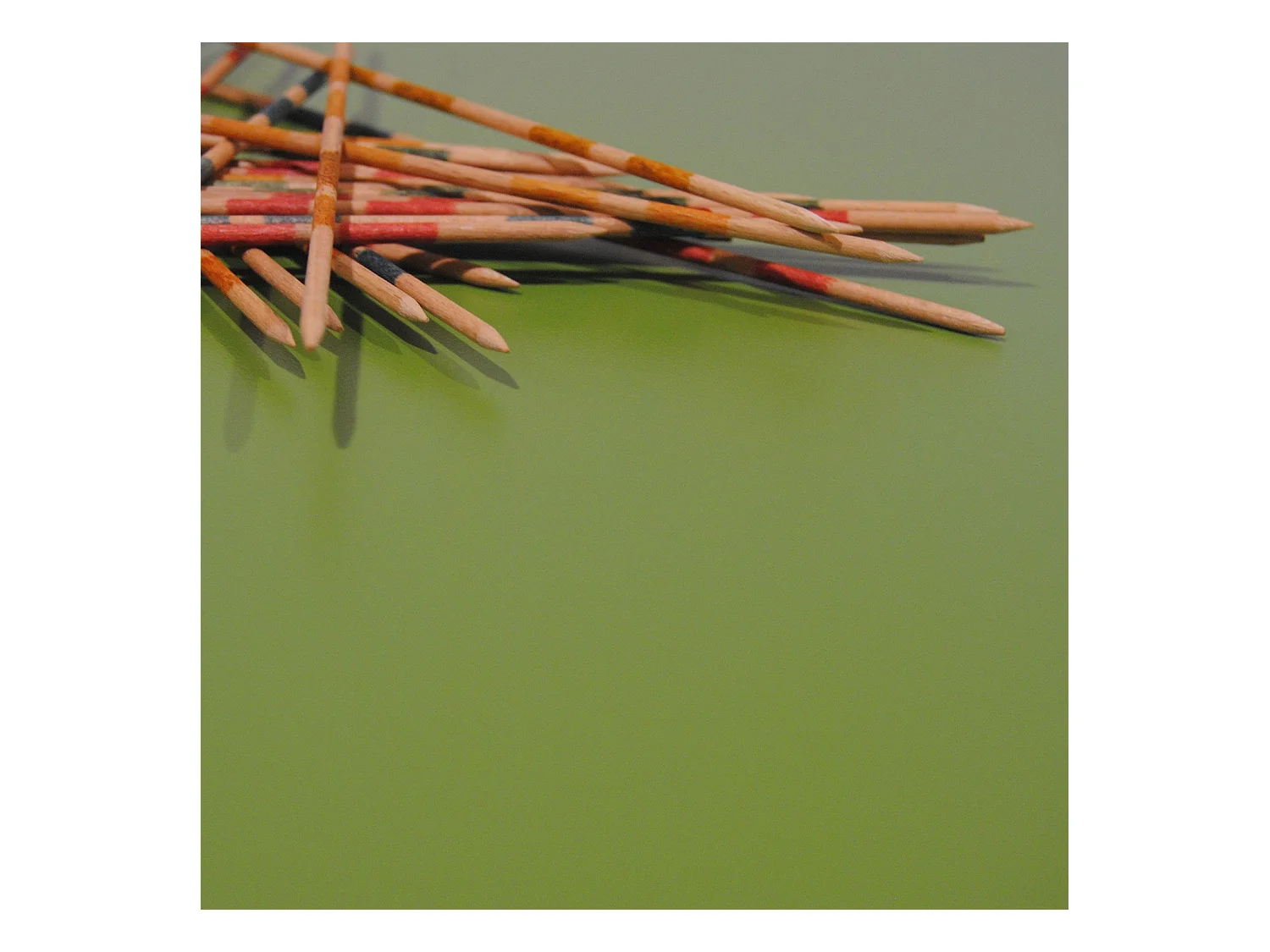 Mange-debout 60 x 60 cm - modèle Bazila vert