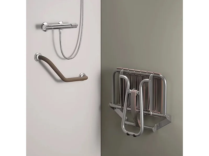 Siége de douche PMR PELLET Essentiel confort assise large avec pied aluminium époxy gris lattes taupe