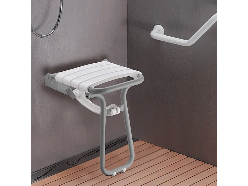 Siège de douche PMR PELLET Essentiel confort escamotable avec pied aluminium époxy blanc lattes blanches