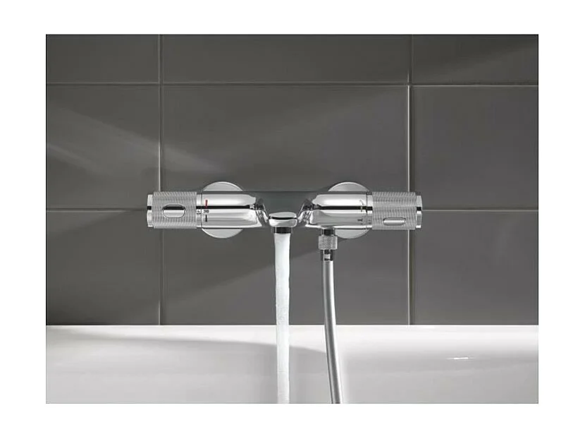 Termostatyczna bateria prysznicowa Precision Feel ścienna chrom 3478800