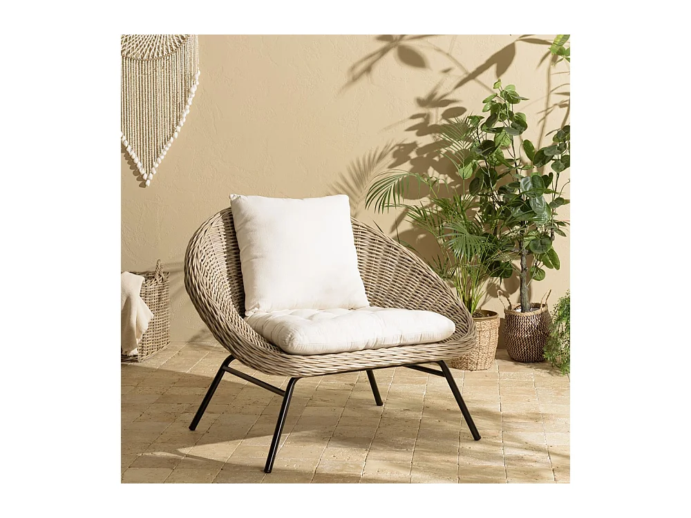 KALLY - Fauteuil lounge en kubu coussin d'assise blanc pieds métal noir