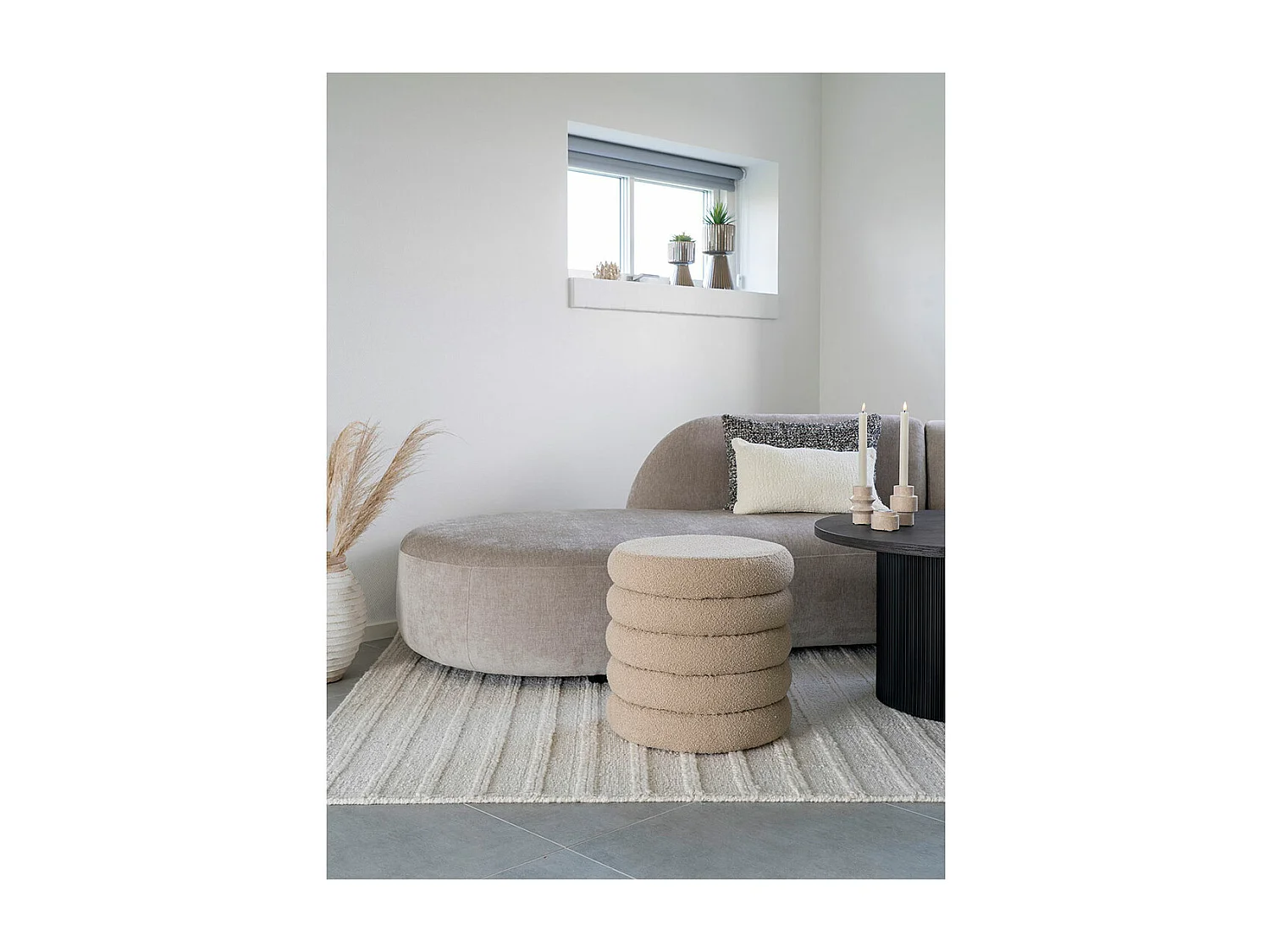 Dehli vloerkleed handgeweven 200x300cm offwhite.