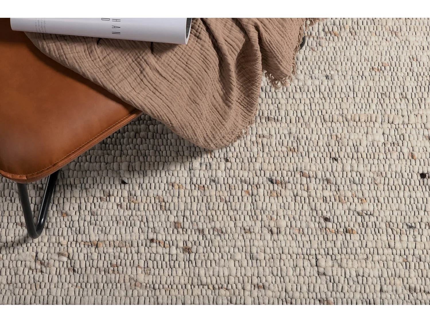 Loump Teppich 230x160 cm Wolle beige, weiß.