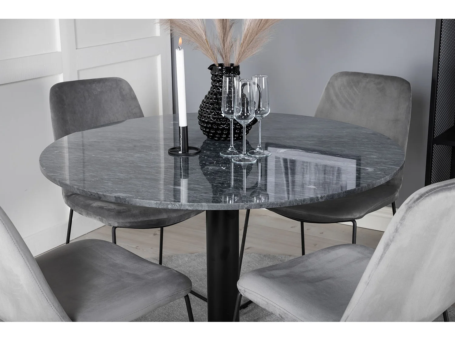 Estelle Esstisch Ø106cm Marmor schwarz, schwarzer Rahmen.