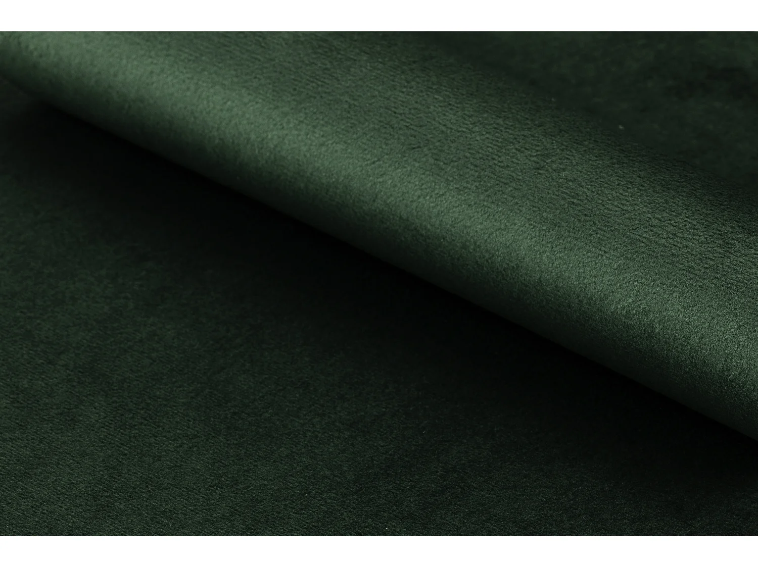 Kingsley A2 2,5-Sitzer-Sofa mit schwarzen Metallbeinen. Dunkelgrün