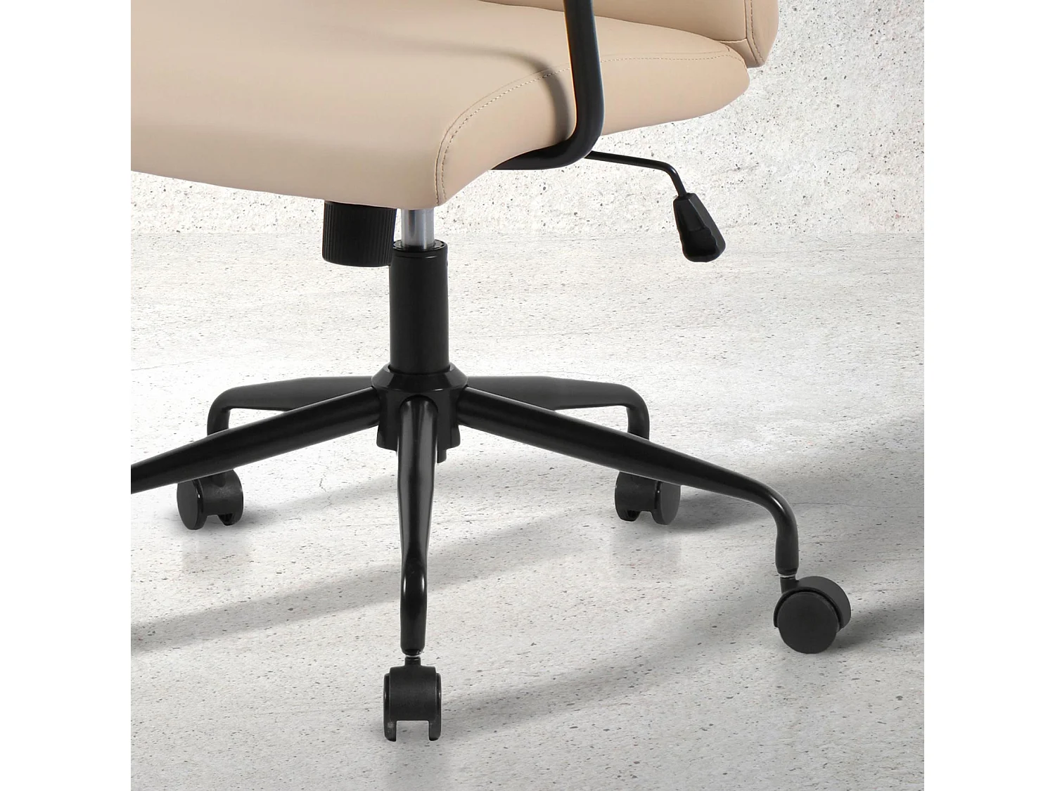 Chaise de bureau H91-99cm x L64cm x P70cm - beige - Oli