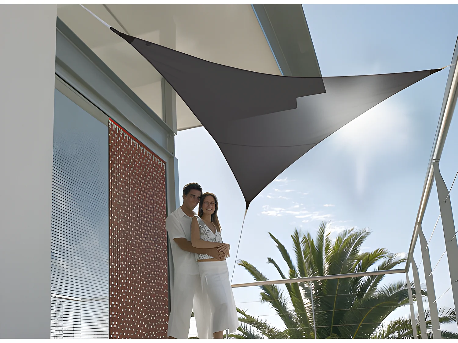 Voile d'ombrage triangulaire SERENITY 3,60 x 3,60 x 3,60 m - Noir - Jardiline