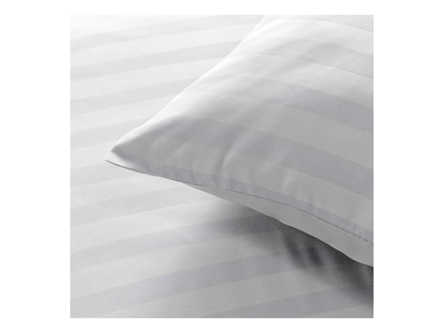 Juego de cama de 3 piezas Cleo Blanco 240 x 220 cm