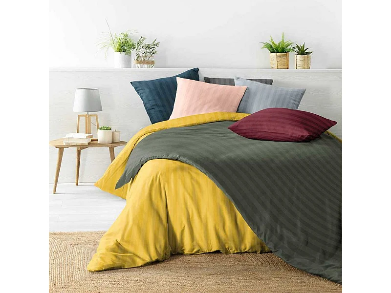 Juego de cama de 3 piezas Cleo Blanco 240 x 220 cm