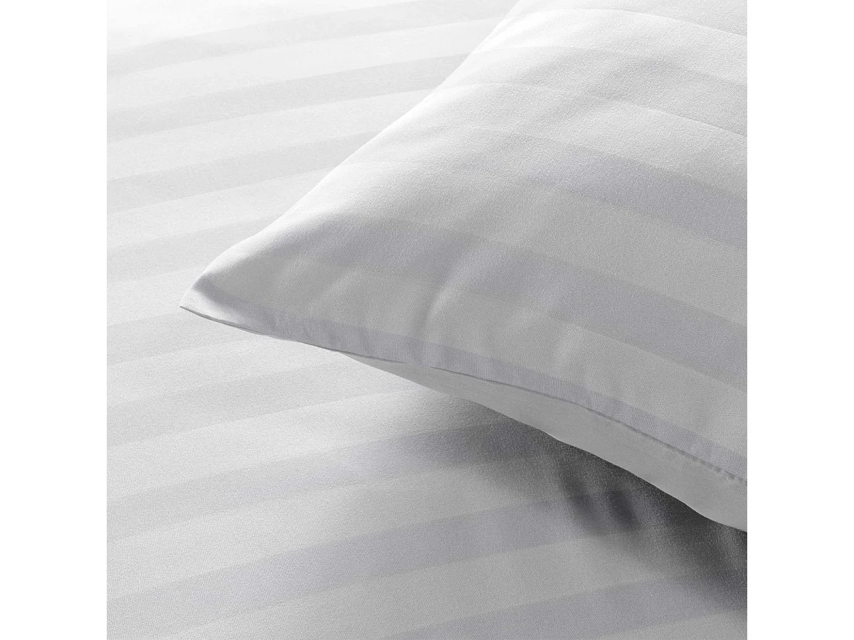 Parure de Lit 3 Pièces "Cleo" 240x220cm Blanc