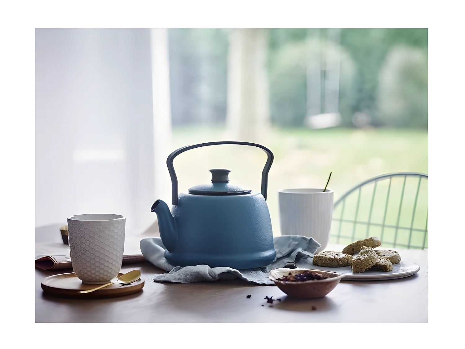 Chaleira de ferro fundido Junna Ocean 1L Beka - elegante e prática para uma infusão perfeita