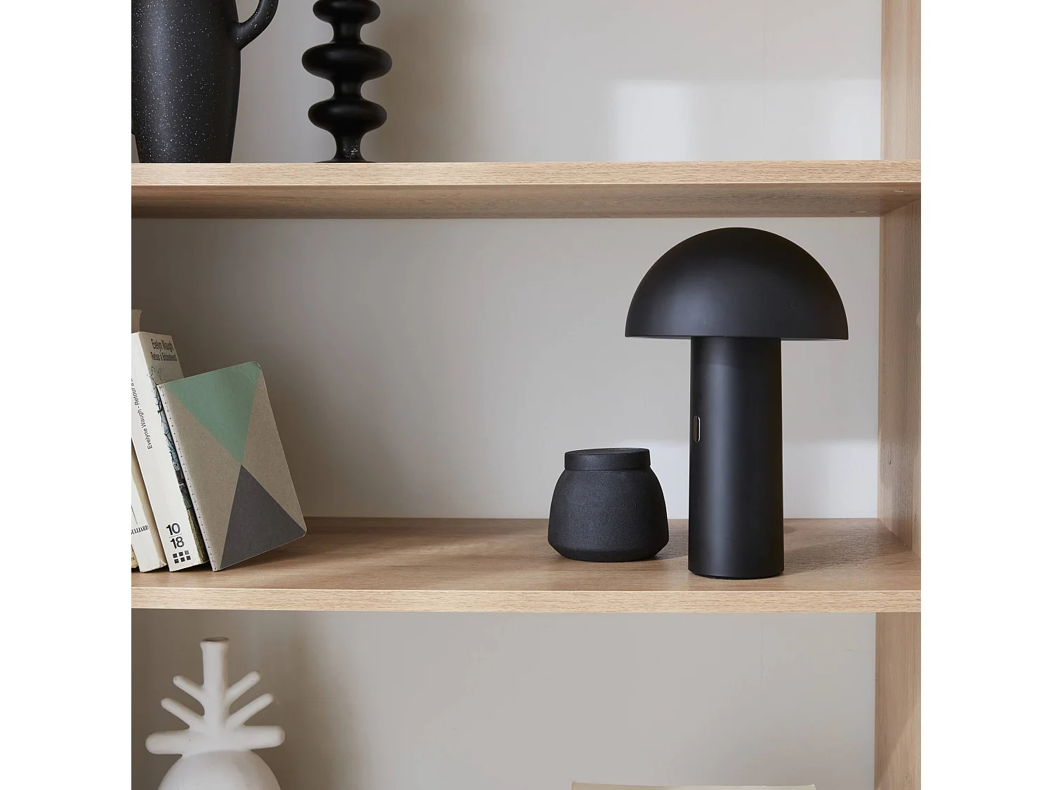 Lámpara de sobremesa con cabezal ajustable para interior negro