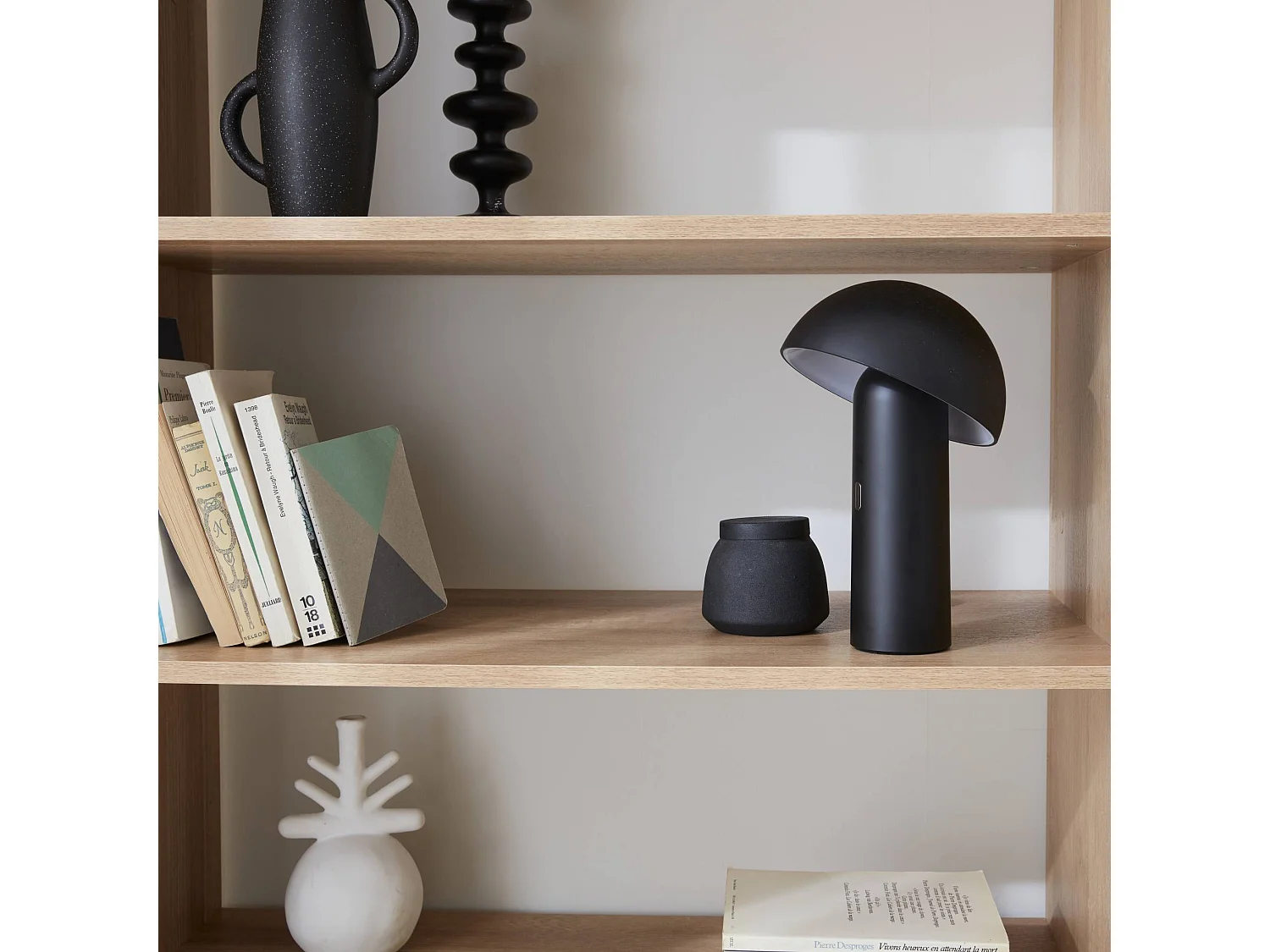 Lámpara de sobremesa con cabezal ajustable para interior negro