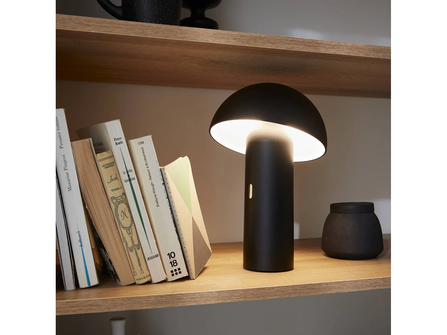 Lámpara de sobremesa con cabezal ajustable para interior negro