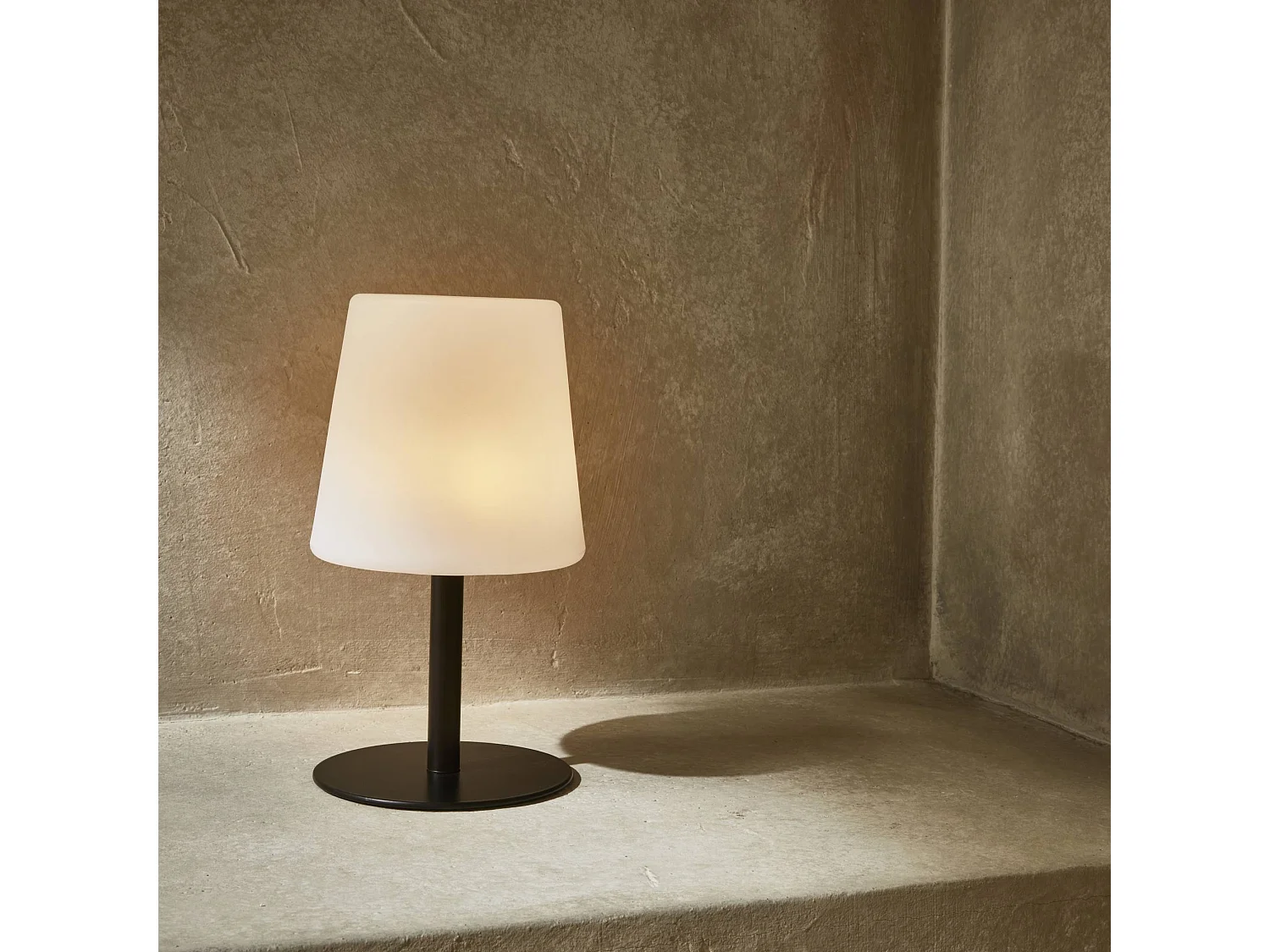 Lot de 2 lampes LED à poser de 28cm noire - Lampes de table décorative lumineuse. Ø 16cm