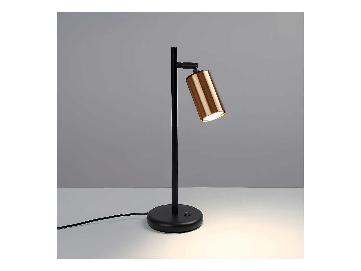 Lampes De Bureau Winx Moderne En Acier - 1 Sources Lumineuses - L.13 X H.44 Cm - Noir/Cuivre