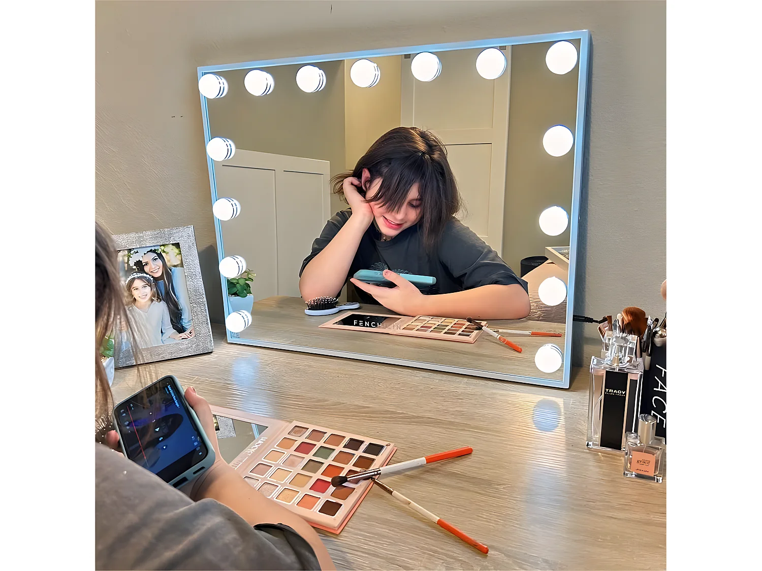 Miroir de maquillage hollywood coiffeuse mural avec lumière 58x46cm - Bluetooth