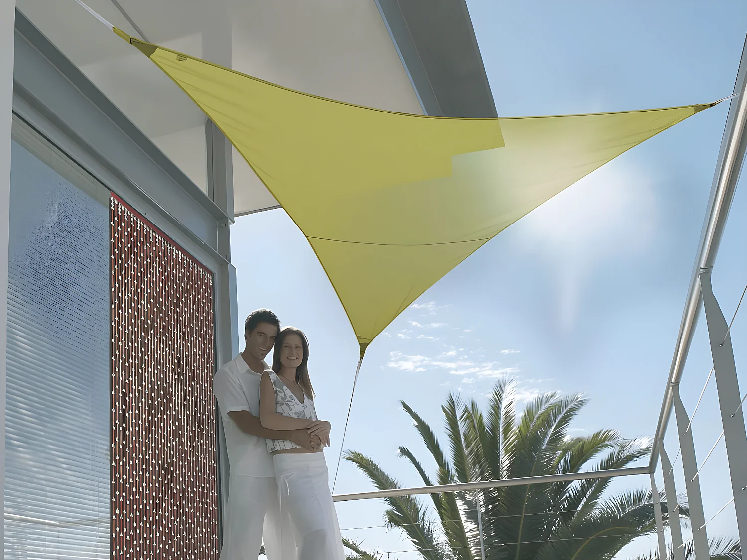 Voile d'ombrage triangulaire SERENITY 5 x 5 x 5 m - Vert anis - Jardiline