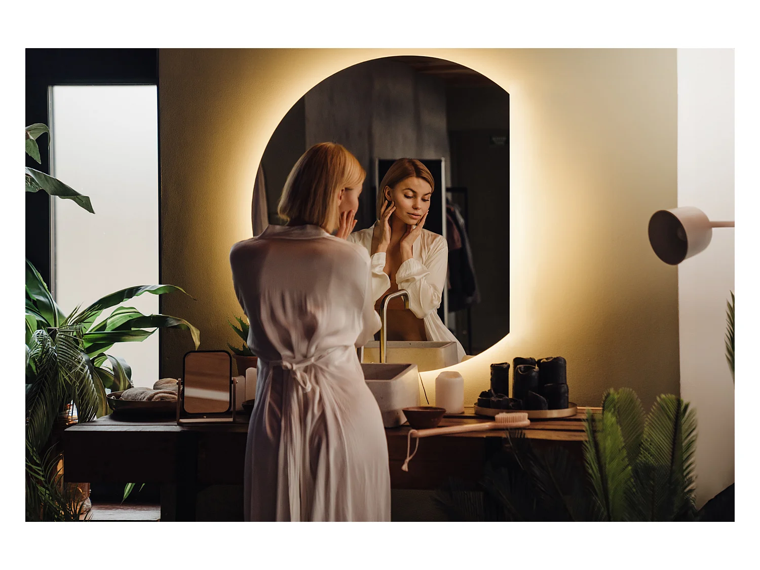 Miroir LED rond biseauté, miroir de salle de bain suspendu, lumineux - 90 cm - Lumière chaude