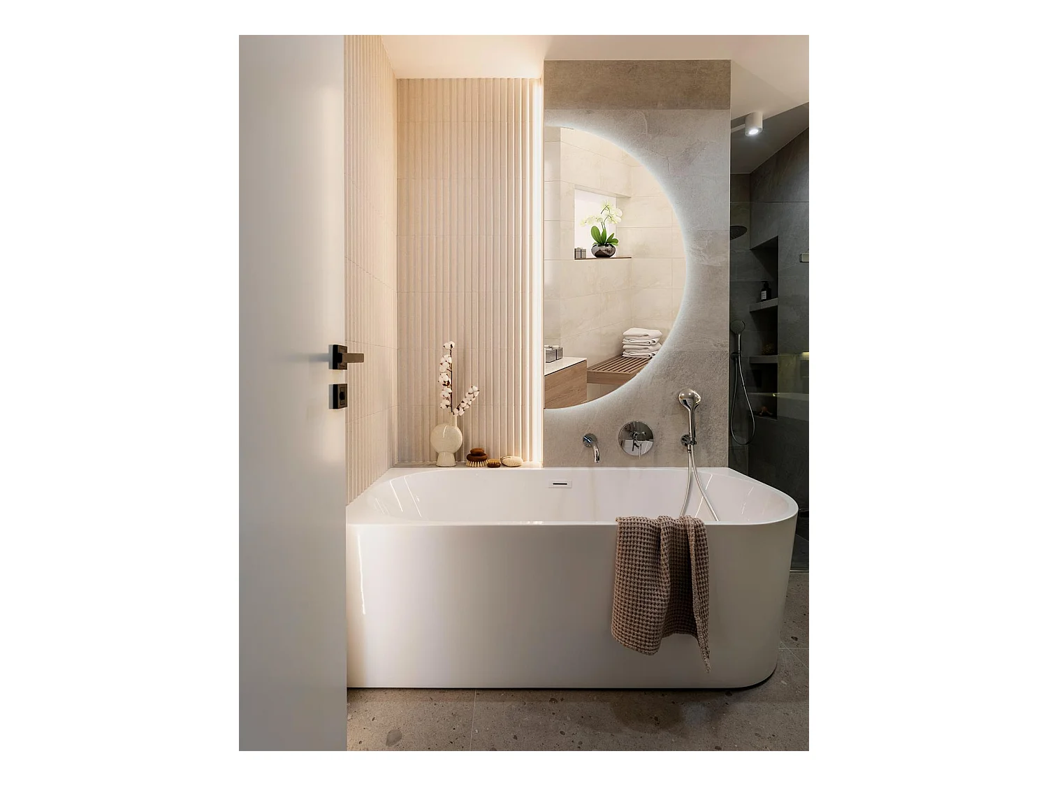 Miroir LED semi-circulaire de qualité supérieure à suspendre pour salon 30 cm x 60 cm Lumière froide