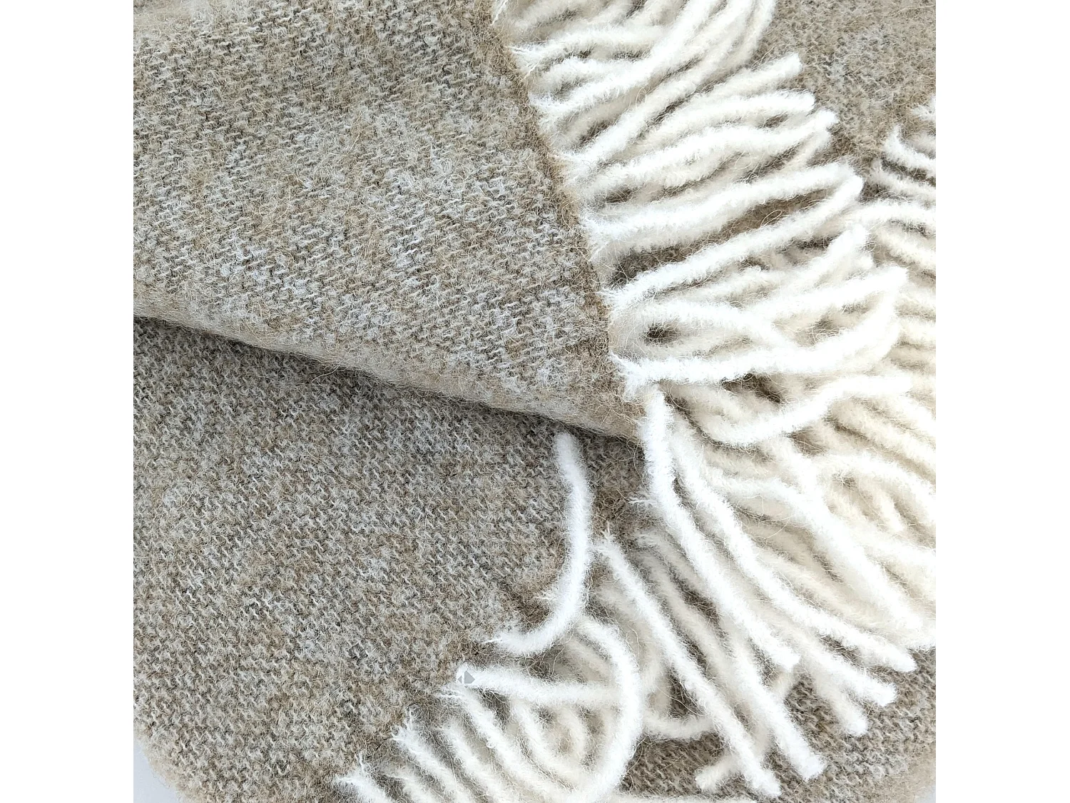 Plaid 130x180 cm LIMA en alpaga marron muscade