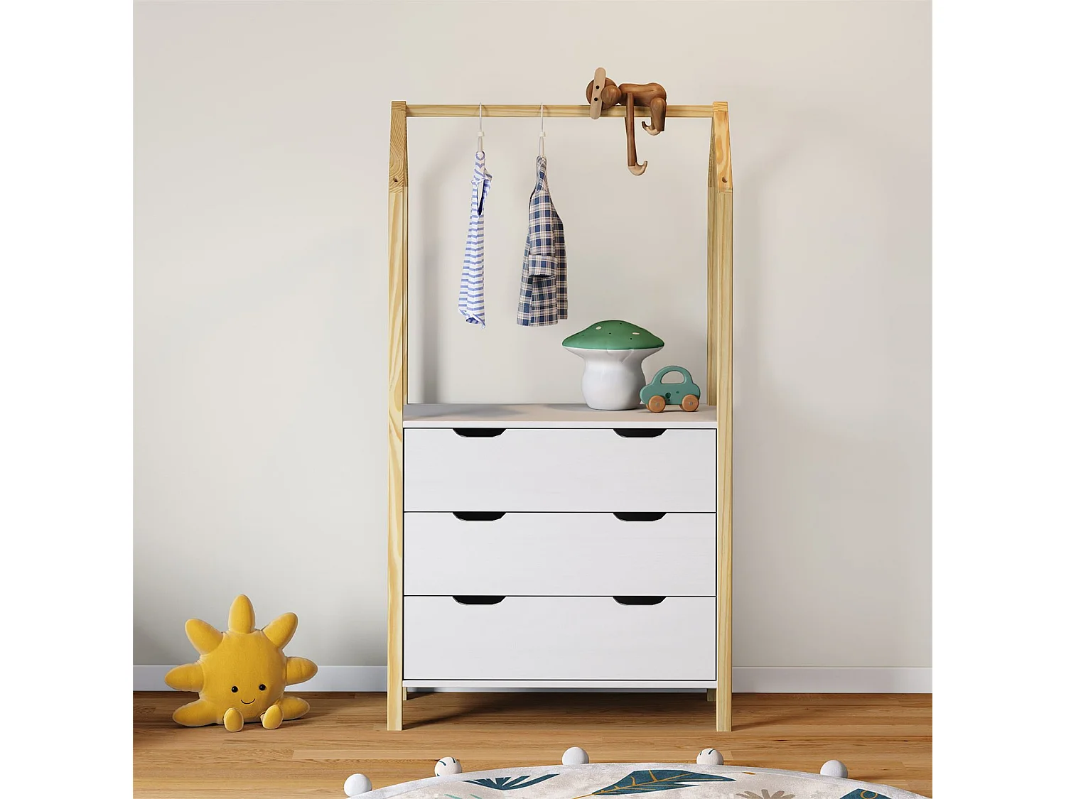 Commode enfant AMIRA H 152 cm en bois massif coloris naturel et blanc type Montessori avec 3 tiroirs et 1 tringle