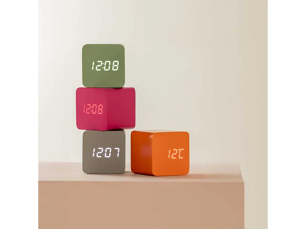 Réveil carré LED en MDF Spry