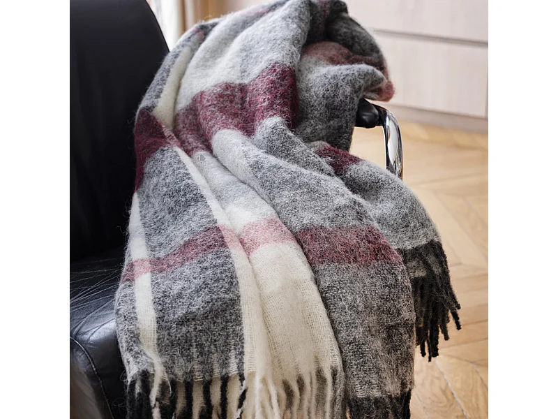 Plaid 130x180 cm ISEO en alpaga rouge iris