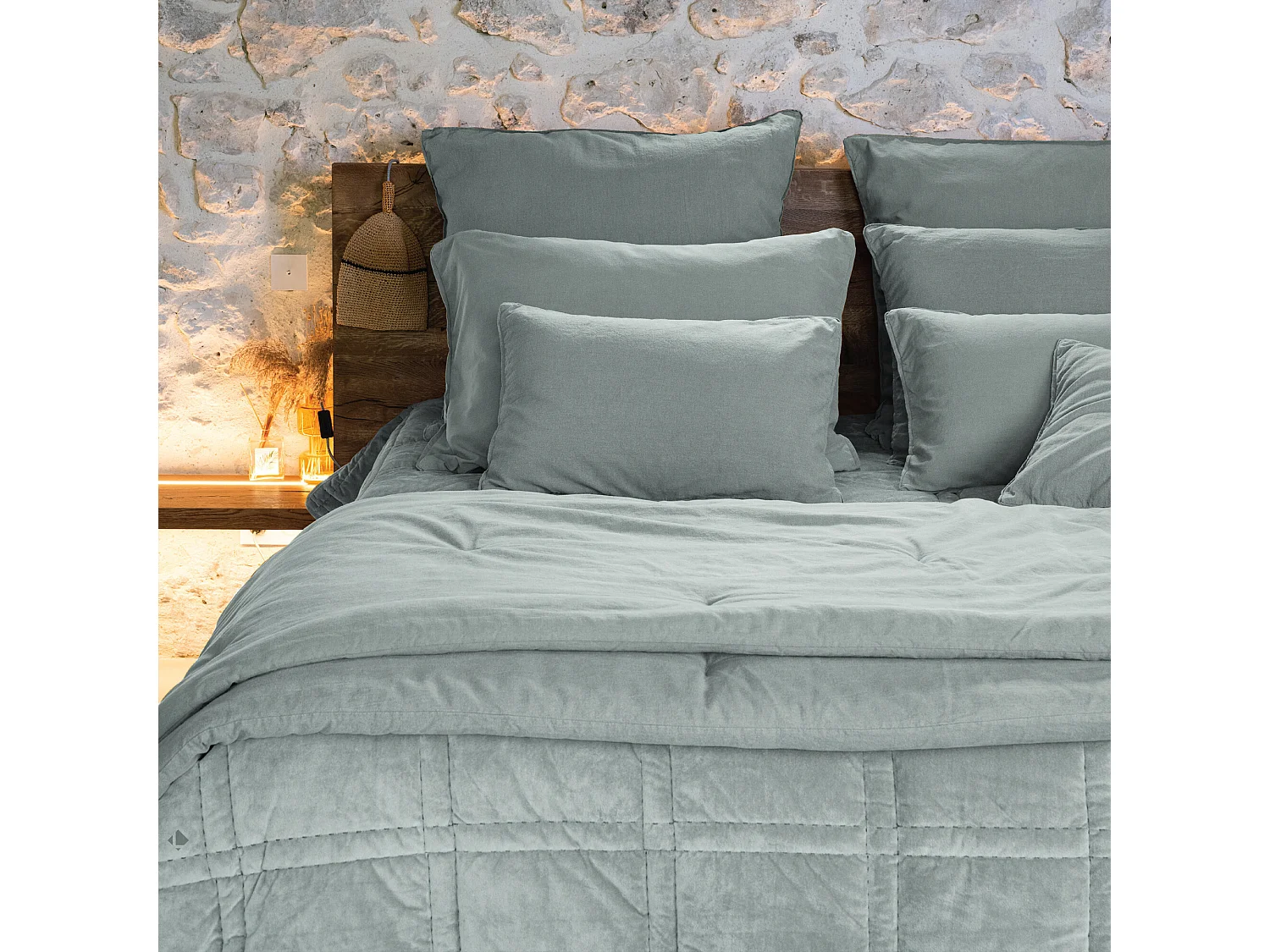 Housse de coussin 45x45 cm 50% lin et 50% coton collection OPERA DECO lichen