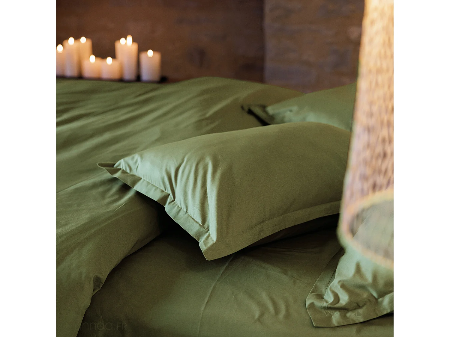 Drap housse uni 180x200 cm bonnet 35 cm percale de coton MANOIR vert Mousse