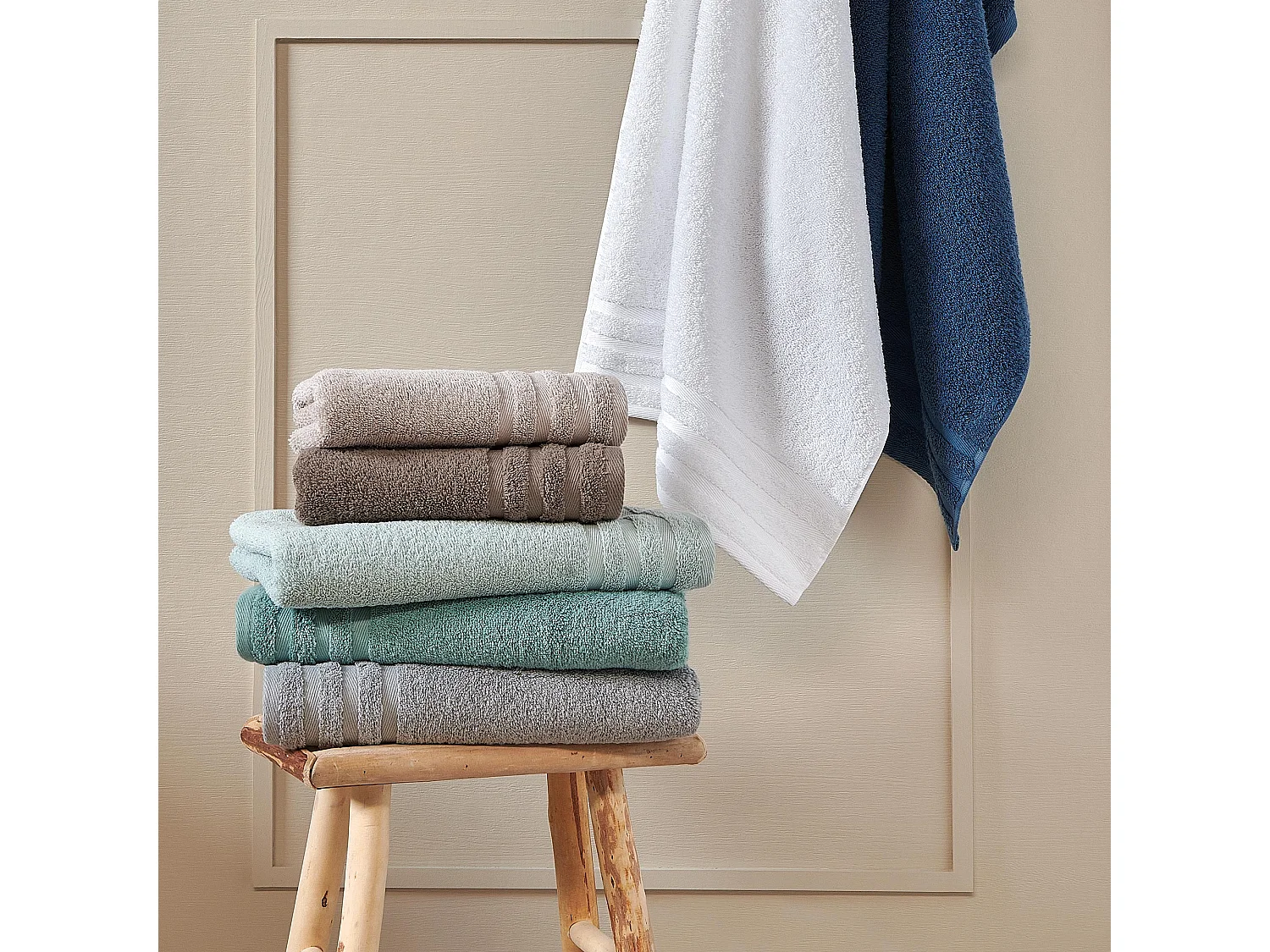 Serviette de toilette 50x100 cm EFFICIENCE PURE bleu Pacific