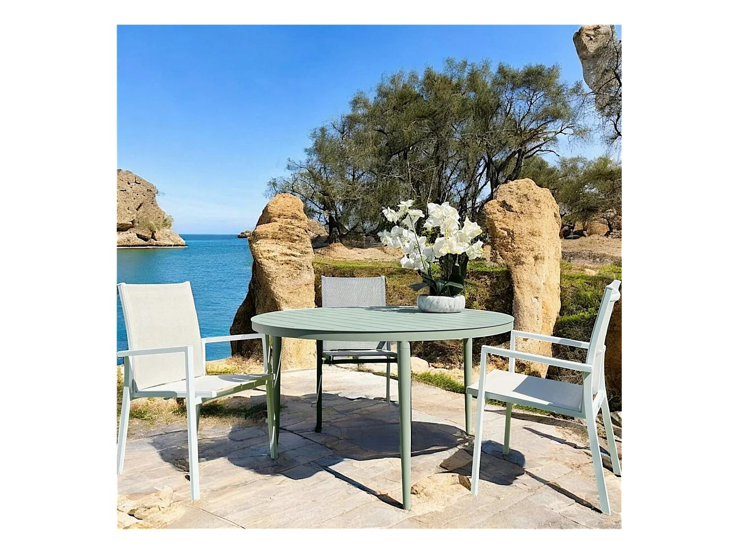 Table de jardin ronde en aluminium vert argile Ø 130 cm STOCKHOLM