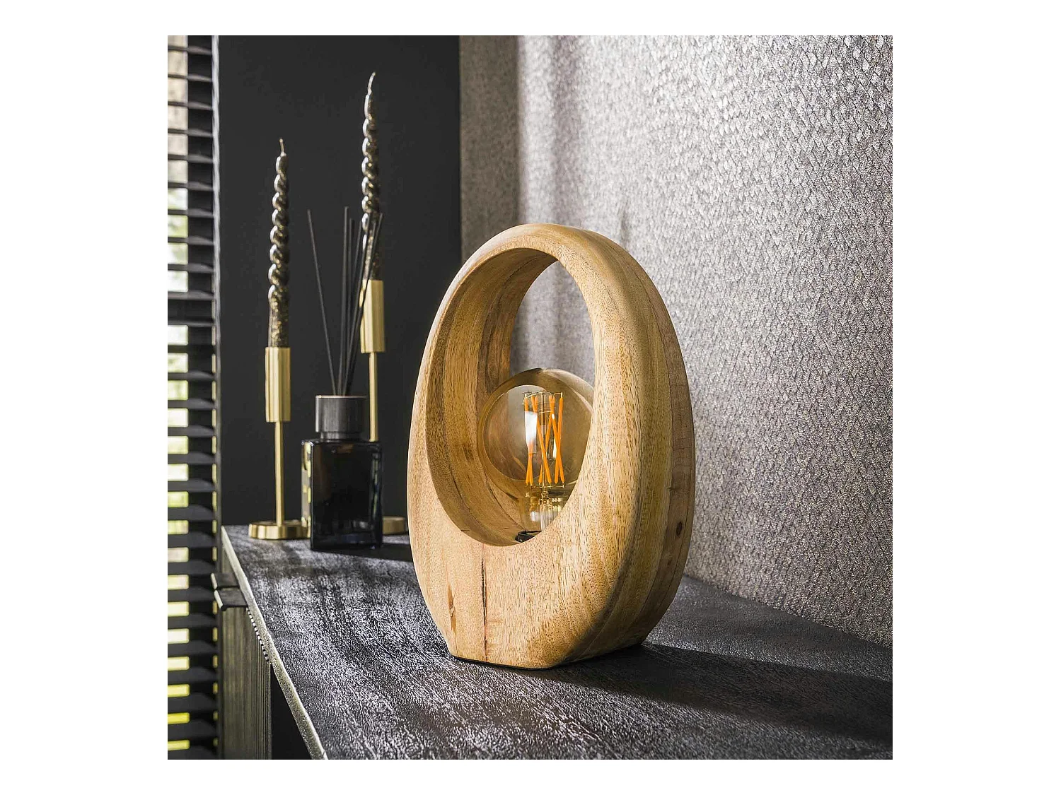 Lampe en bois de manguier forme organique H 30 cm LUCKNOW