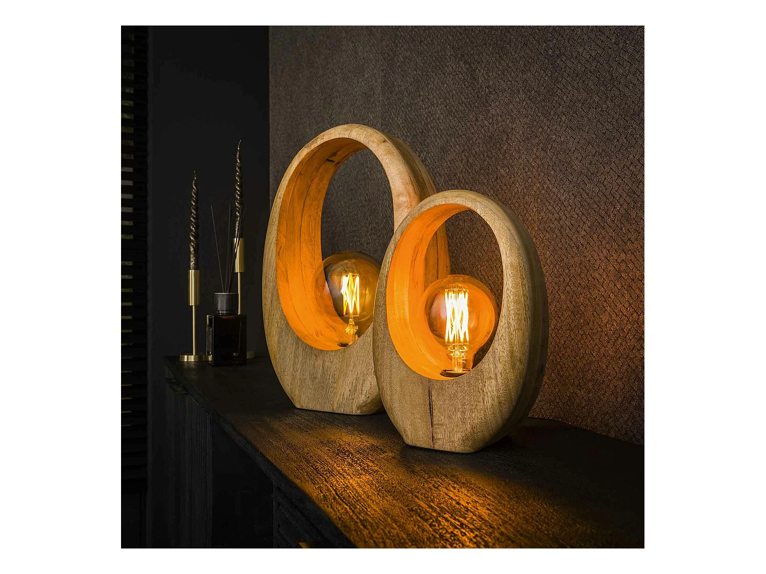 Lampe en bois de manguier forme organique H 30 cm LUCKNOW