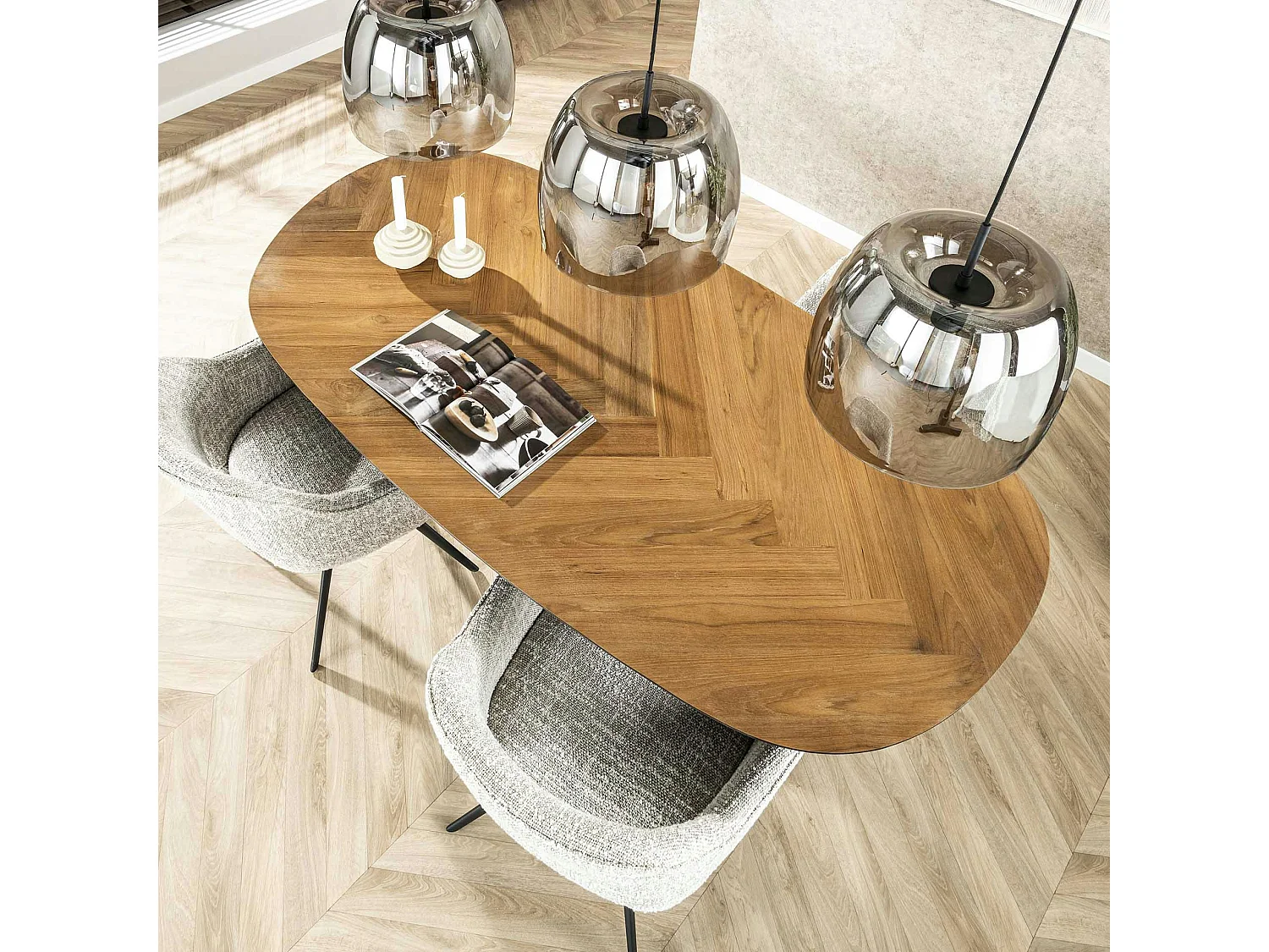 Table à manger bords ronds motif chevron, teck recyclé 180 cm MAYA