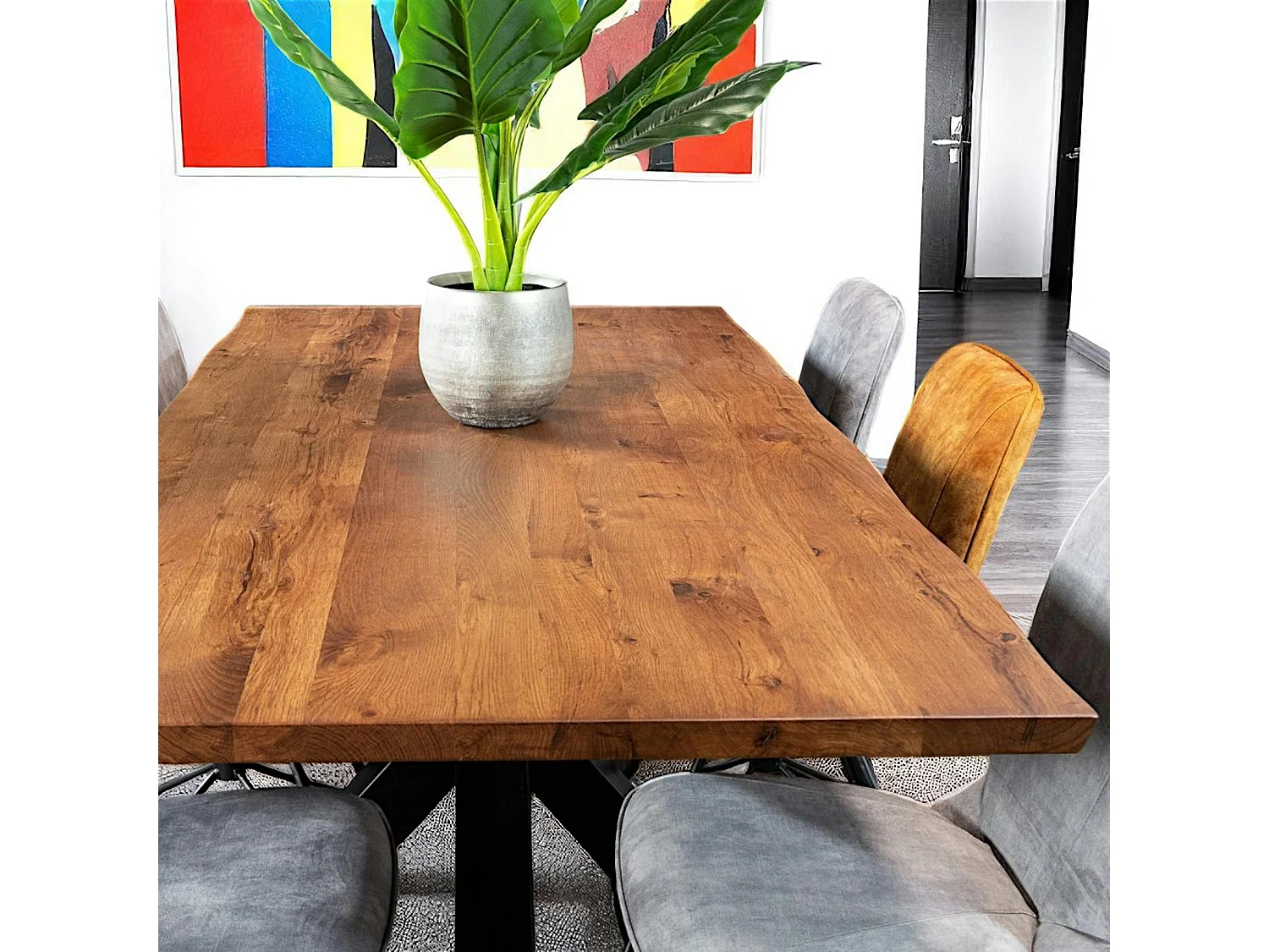 Table à manger en bois de chêne bordures naturelles 200 cm OKA