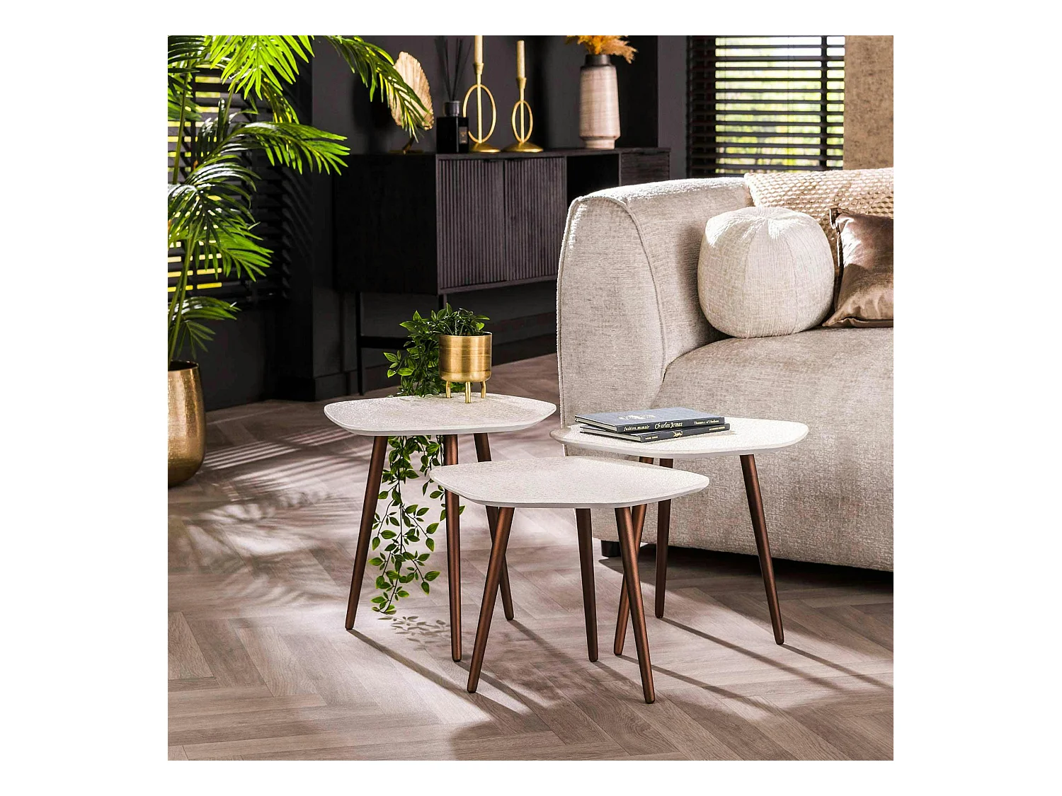 Table d'appoint blanche en marbre composite forme galet (lot de 3) TAJ