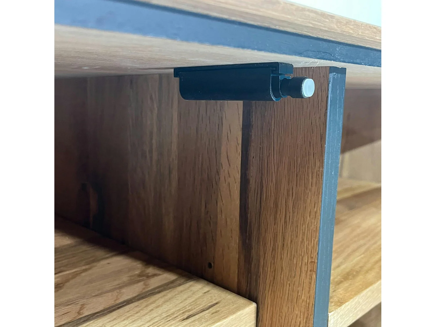 Meuble tv en bois de chêne brun et pieds obliques PALERME