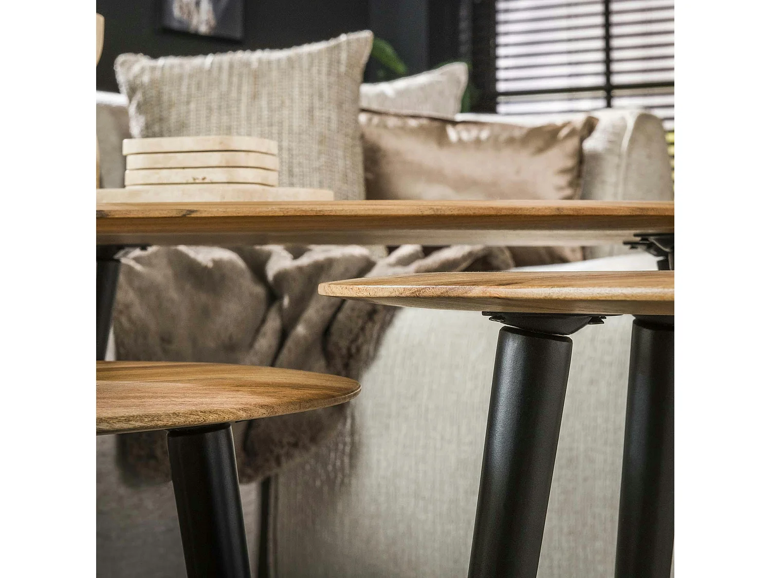 Table de salon en bois d'acacia forme organique (lot de 3) MELBOURNE