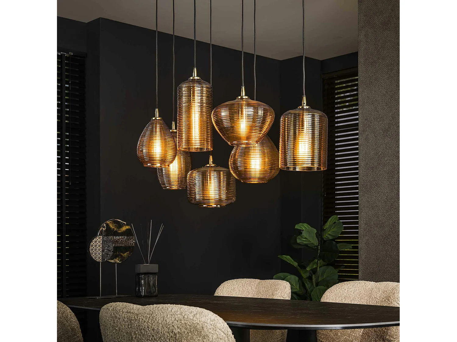 Suspension en verre strié 7 lampes ambrées NOVA
