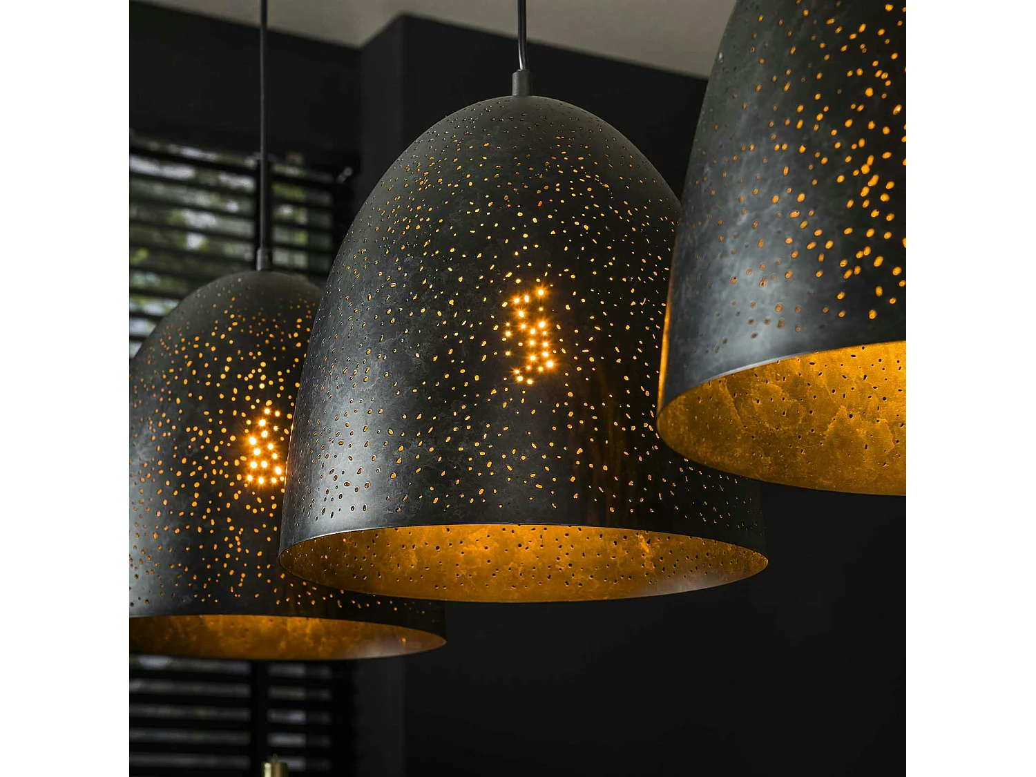 Suspension de table en métal, 3 abat-jour XL perforés RALF